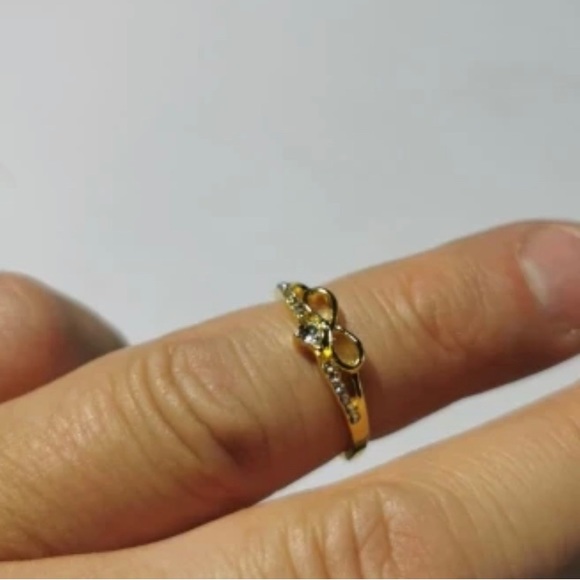 14 K Gold Ring - Picture 9 of 12